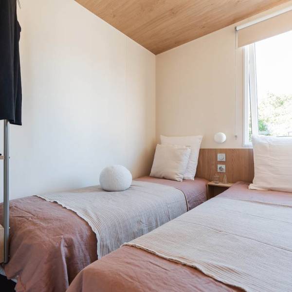 804 2-bed Garden Side5