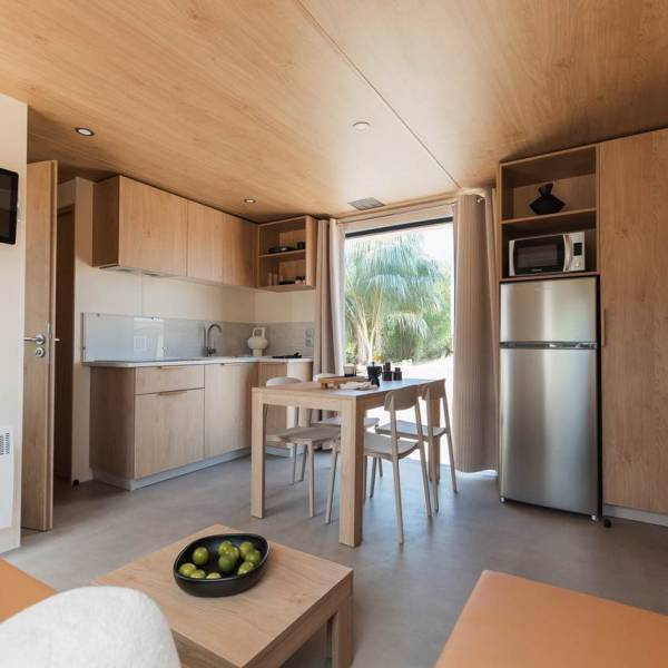 884 3CH - Côté jardin Convivial1